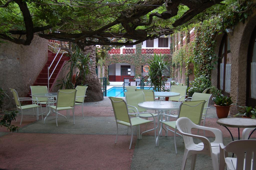 Hotel Planas โยเรตเดมาร์ ภายนอก รูปภาพ
