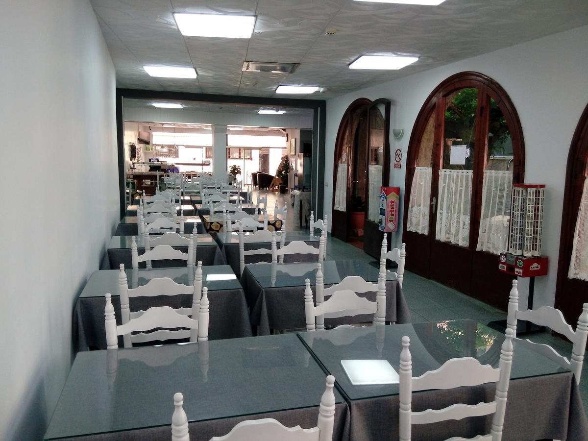 Hotel Planas โยเรตเดมาร์ ภายนอก รูปภาพ