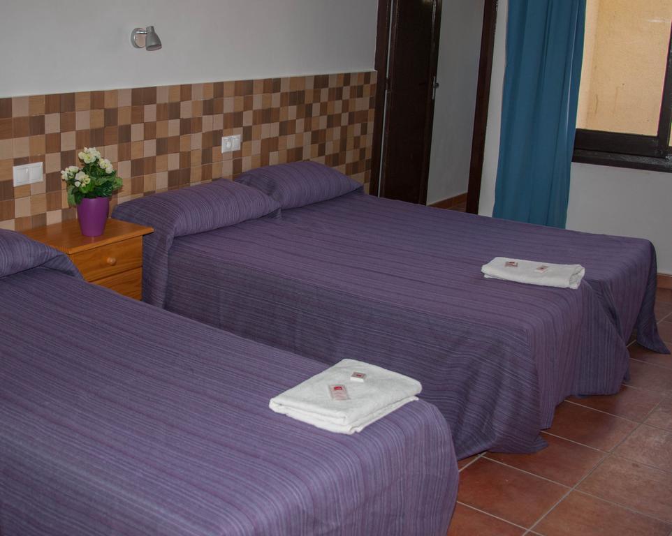 Hotel Planas โยเรตเดมาร์ ภายนอก รูปภาพ