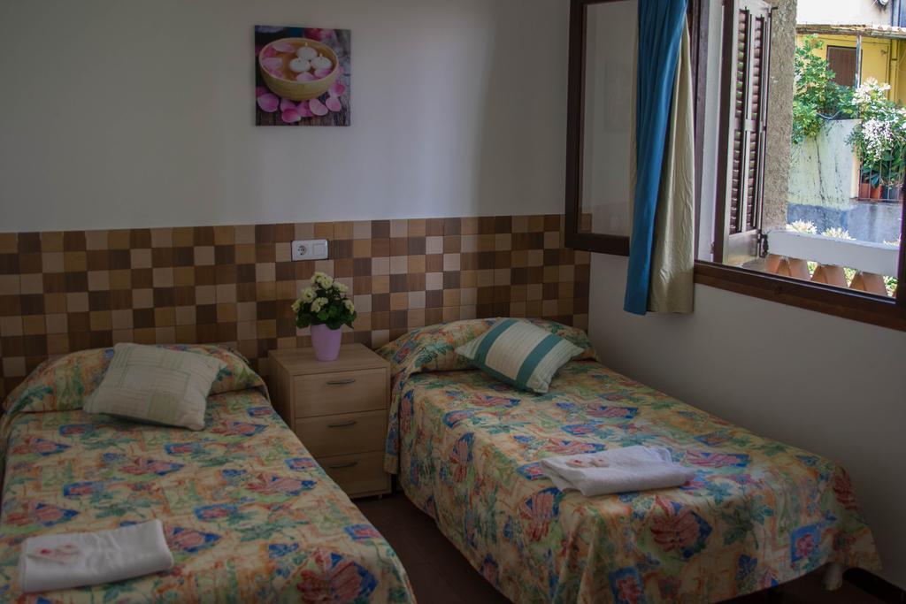 Hotel Planas โยเรตเดมาร์ ภายนอก รูปภาพ