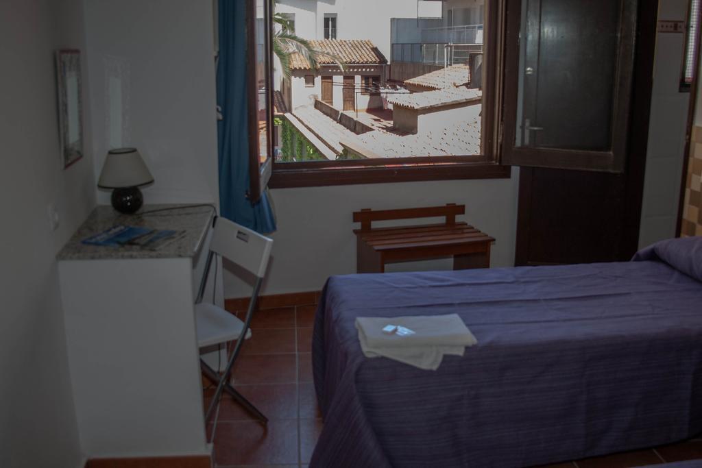 Hotel Planas โยเรตเดมาร์ ห้อง รูปภาพ